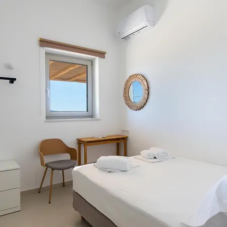 Margo Seaview Apartman Andíparosz