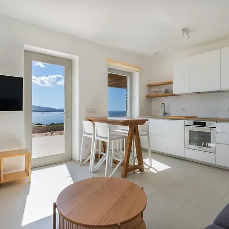 Margo Seaview Apartmán *